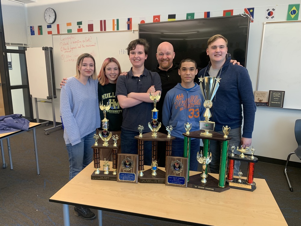 Ridgefield High School National Knowledge Bowl champions (L to R): Emiliana Newell, Olivia DesRochers, Adam Ford, coach David Jacobson, James Haddix, and captain Micah Ross